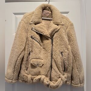 NWOT faux fur We the free jacket size can